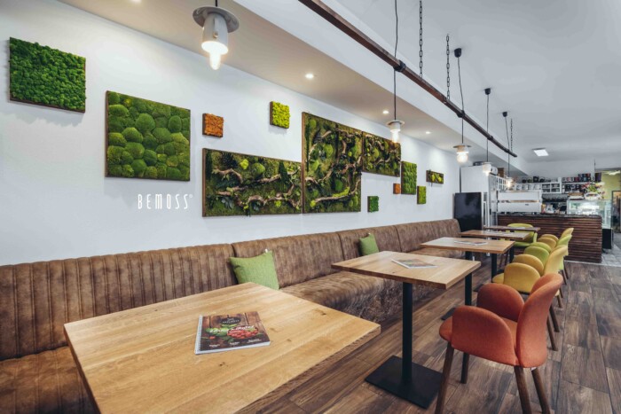 Click to view project – Schilderijen in een café