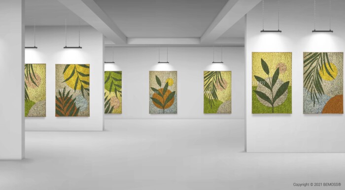 Een lichte, open kunstgalerie met zeven kleurrijke, abstracte botanische schilderijen die aan witte muren hangen. Elk schilderij toont levendige groene bladeren en organische vormen in verschillende tinten groen, geel, oranje en bruin, die doen denken aan een abstracte Miuzela. De vloer is glad, lichtgrijs.