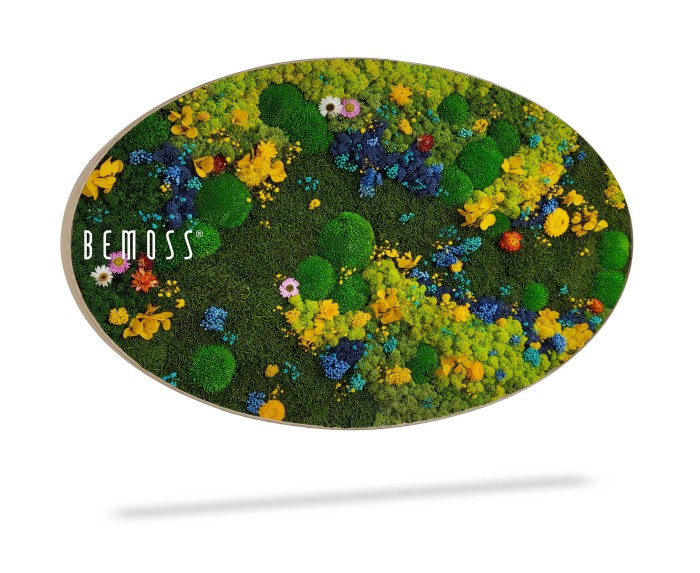 Een ovaalvormig verticaal tuinpaneel met aan de linkerkant de merknaam 